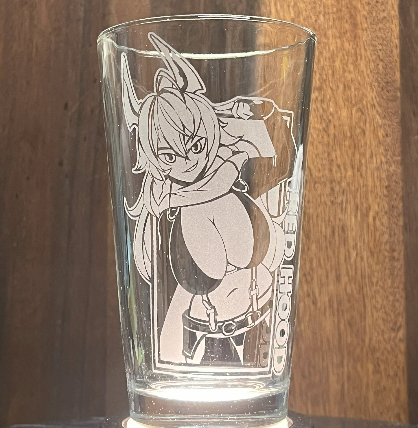 Nikke: Goddess of Victory - Red Hood | Etched Pint Glass