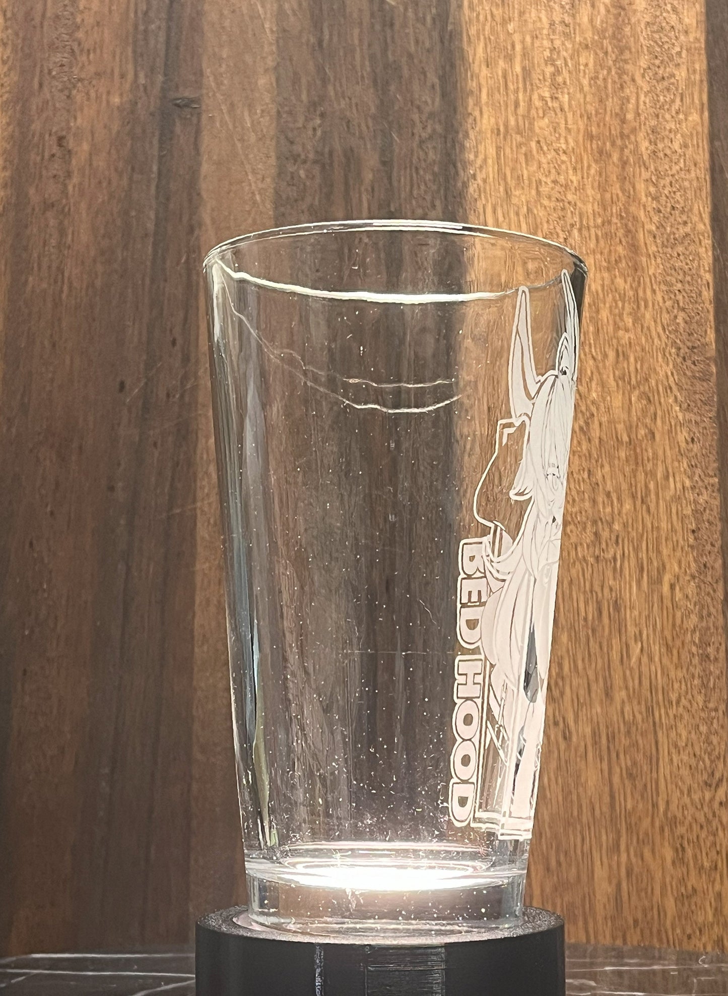 Nikke: Goddess of Victory - Red Hood | Etched Pint Glass