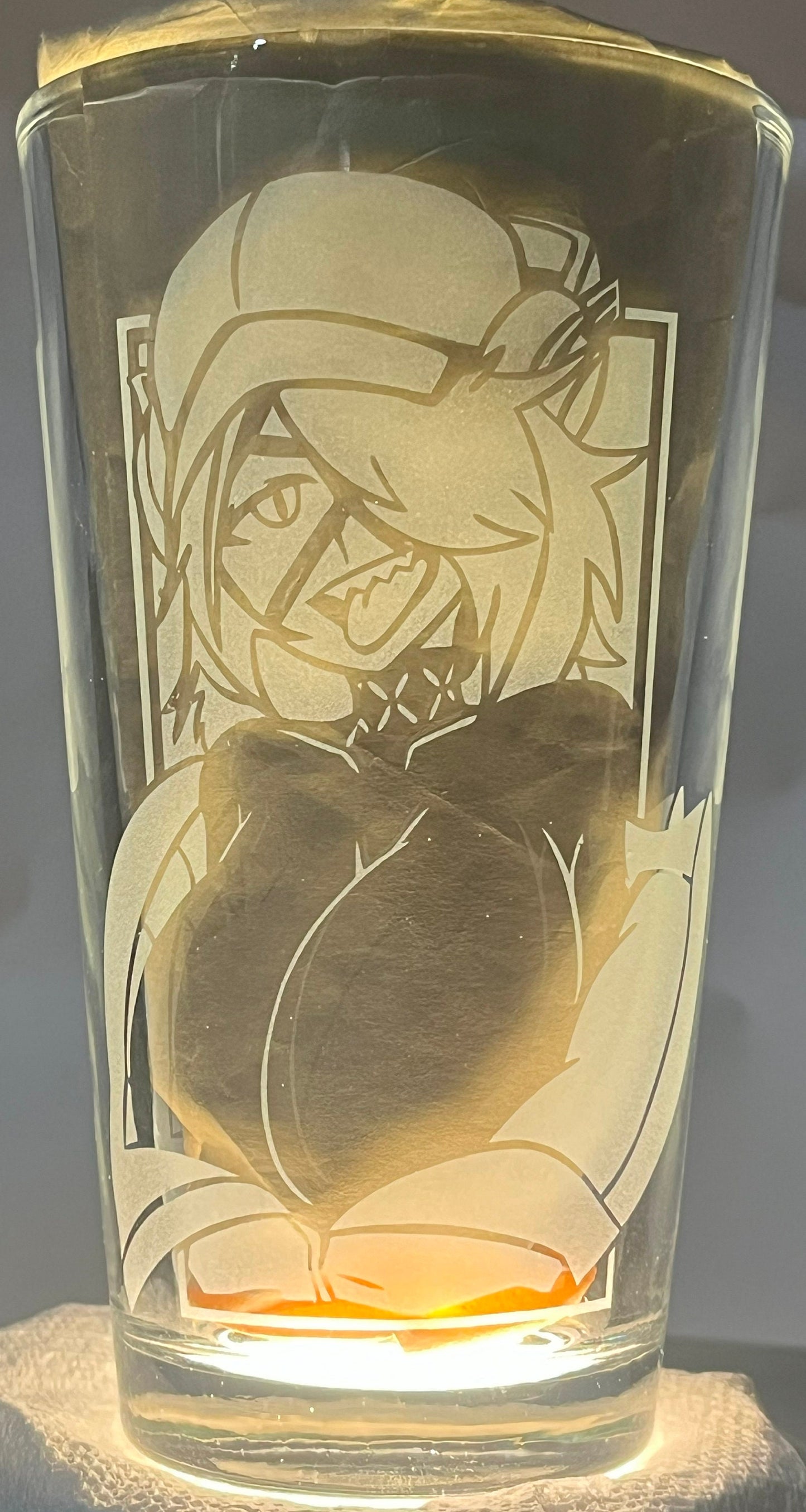 Arknights - Asbestos | Etched Pint Glass
