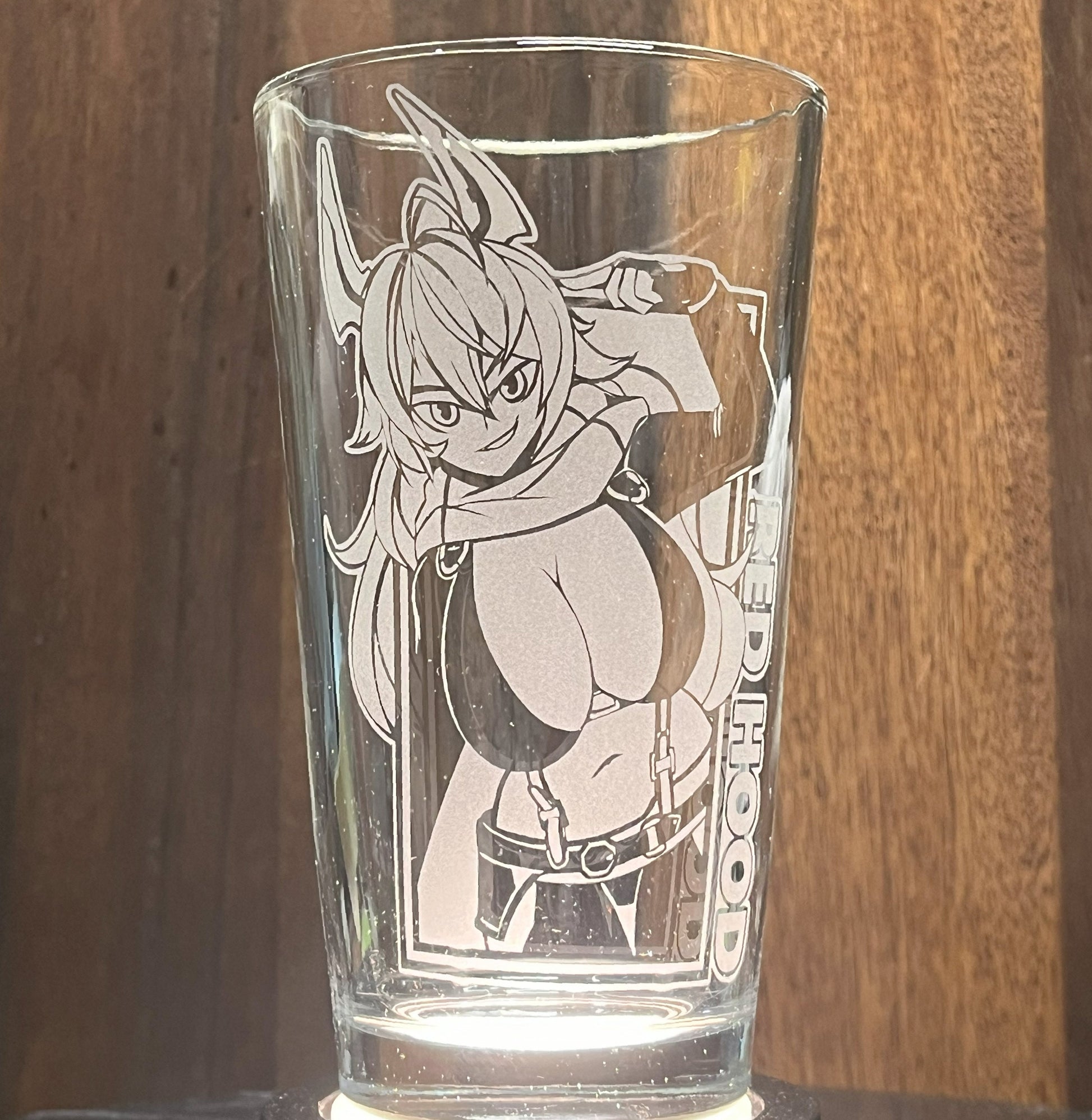 Nikke: Goddess of Victory - Red Hood | Etched Pint Glass