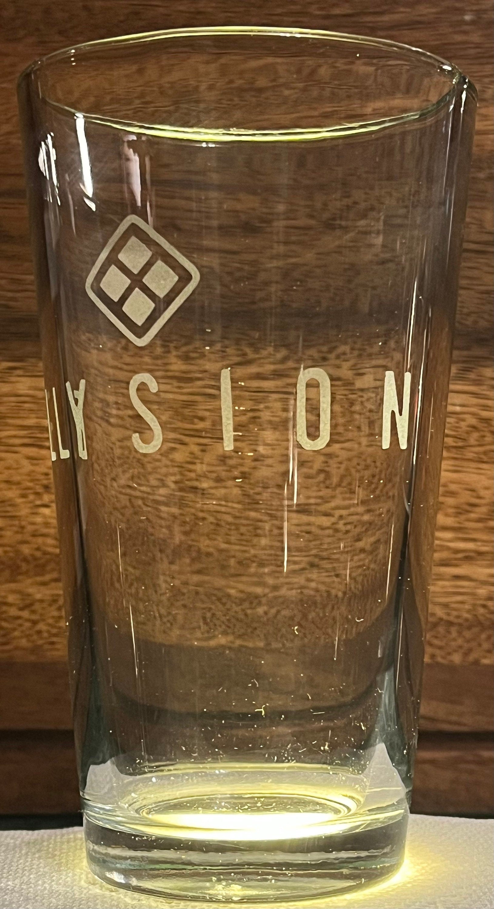 Nikke Manufacturer Logo Etched Pint Glass - Tetra Line / Elysion / Missilis / Pilgrim